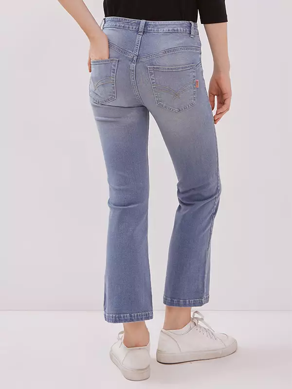 DUST Celana Cropped Cutbray Jeans Ranaya Medium Light Blue Comfease (D.3827)