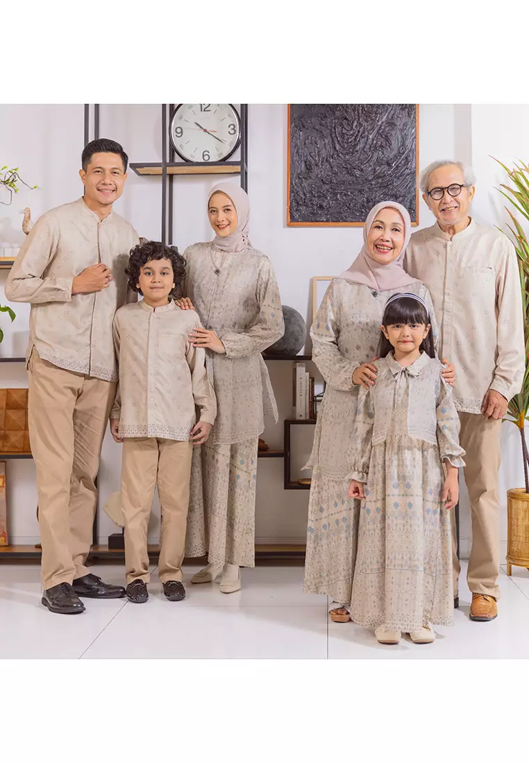 SARIMBIT Nadhira Woman