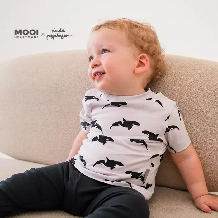 Mooi X Dinda Puspitasari Kaos Anak Laki - Laki Ruhie Printed Tee - Navy Blue