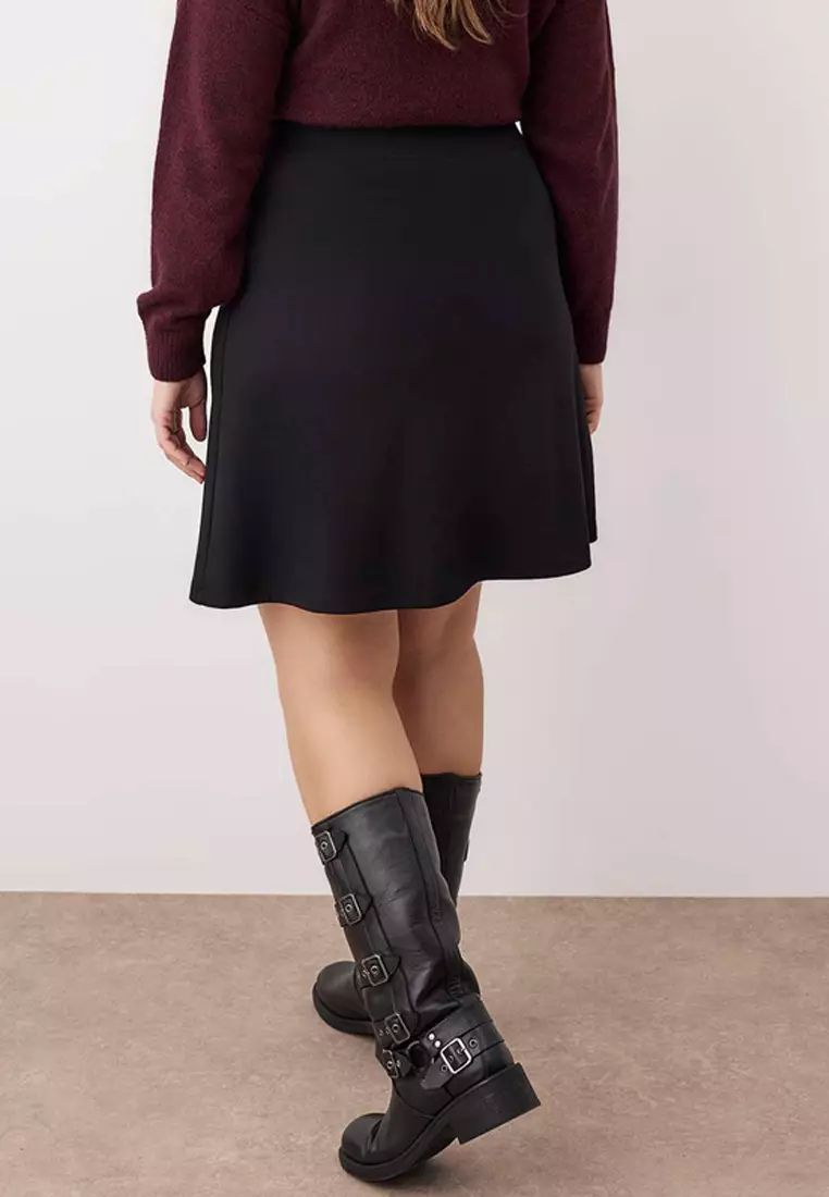 Plus Size Knitted Mini Skirt