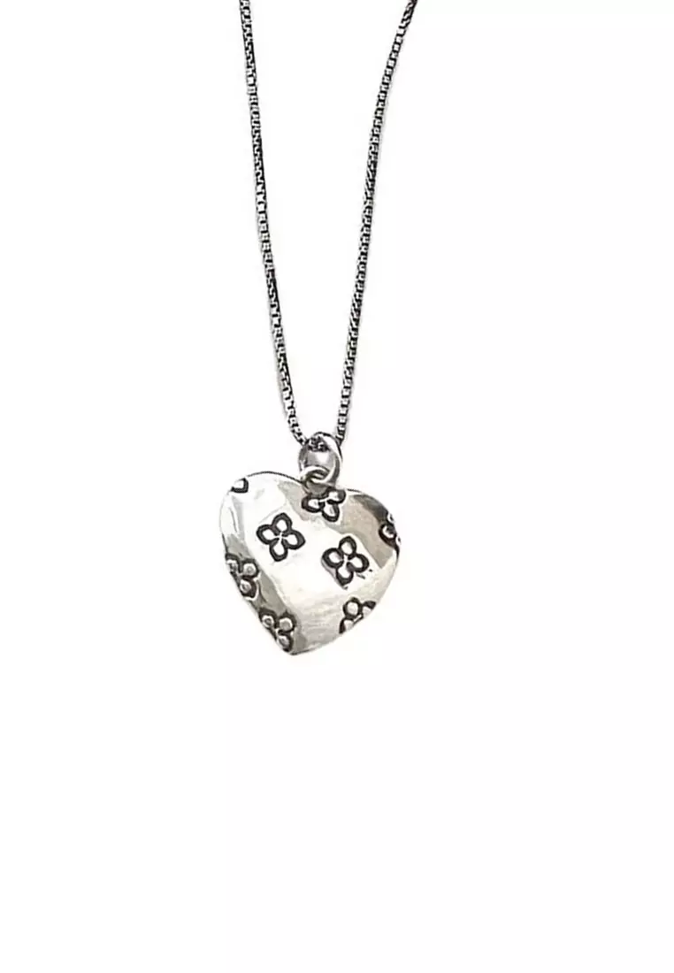 Gucci blind for love necklace in silver hotsell
