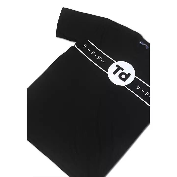 MTC53C circletd ktkn lines blk T-shirt Hitam