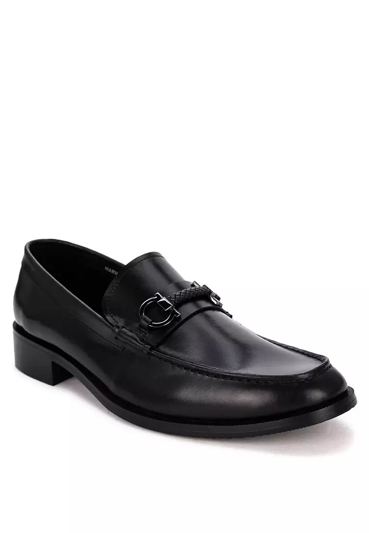 Discount on Bristol Shoes  shoes - SKU: Marvel Black Loafer With Buckle