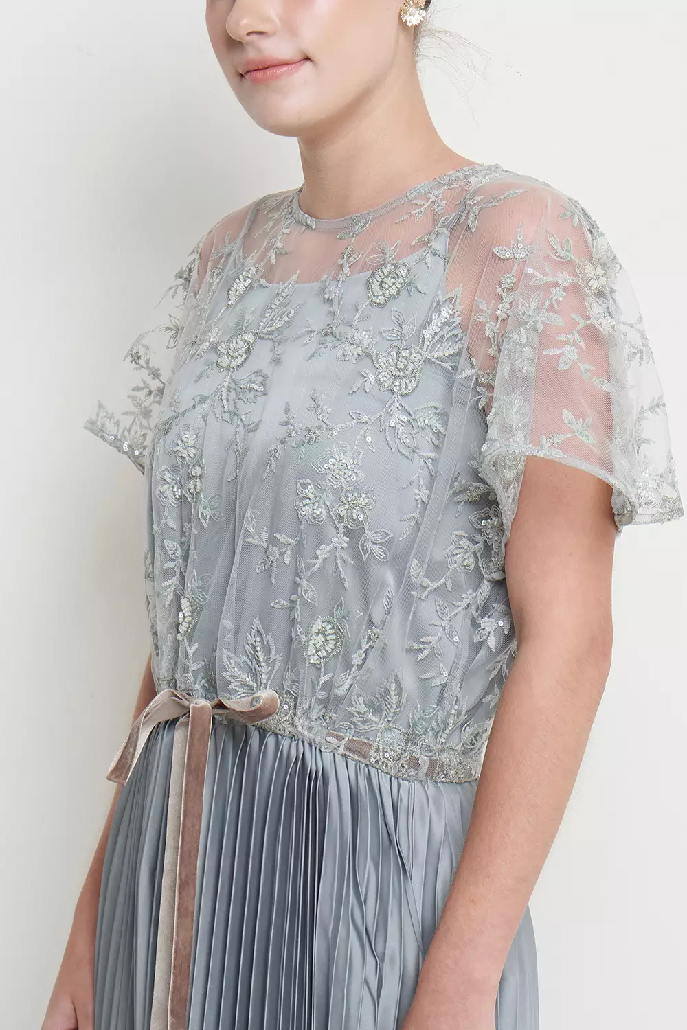 Vera Dress in Greyish Green