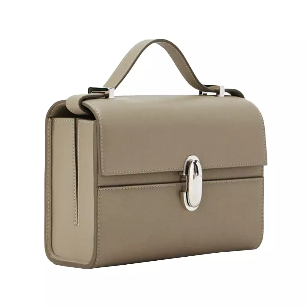 [4.4PRIL KEJUTAN HARGA] Symmetry 19 Smooth Calfskin Crossbody Bag Clay