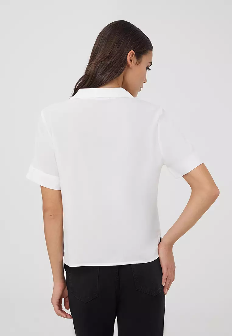 Woman Short-Sleeved Shirt