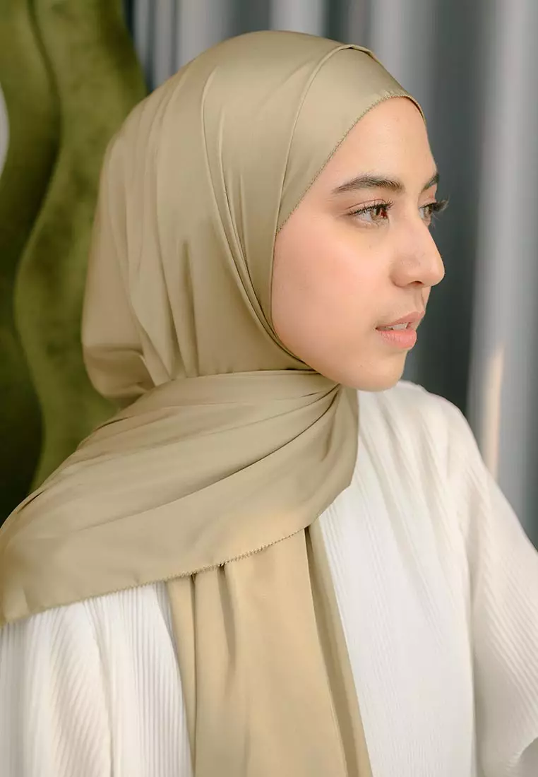 Medina Eyelash Shawl Avocado