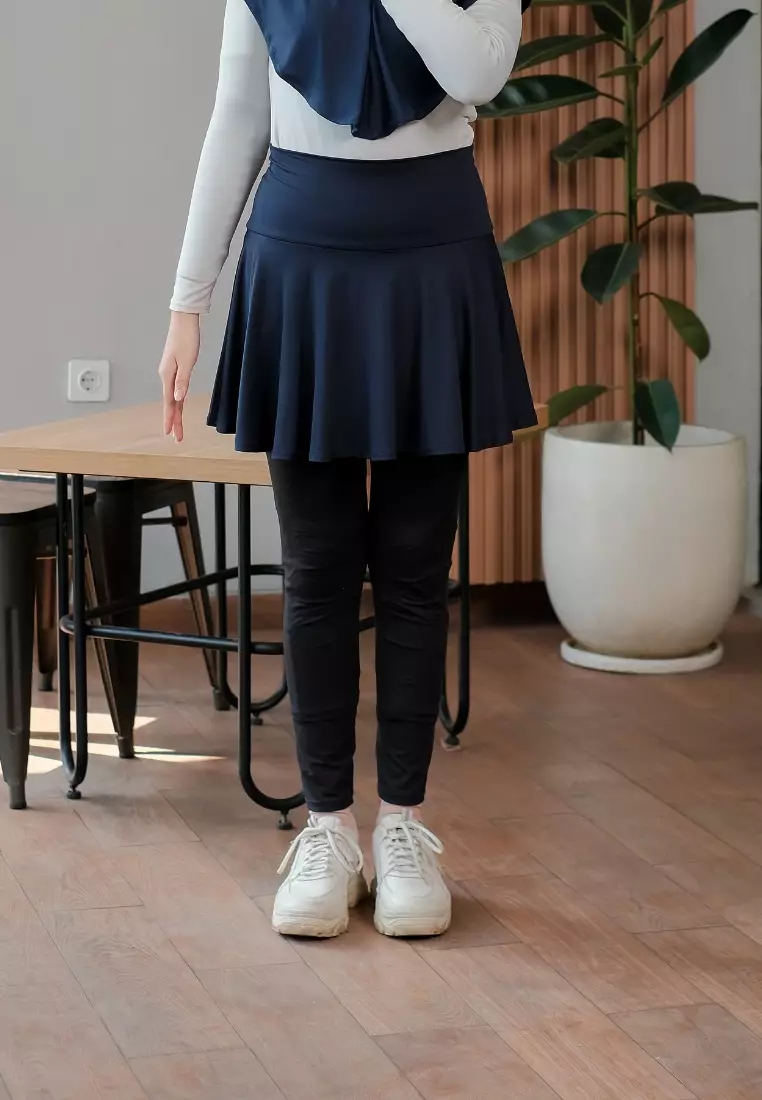 Serina Rok Olahraga Short Navy