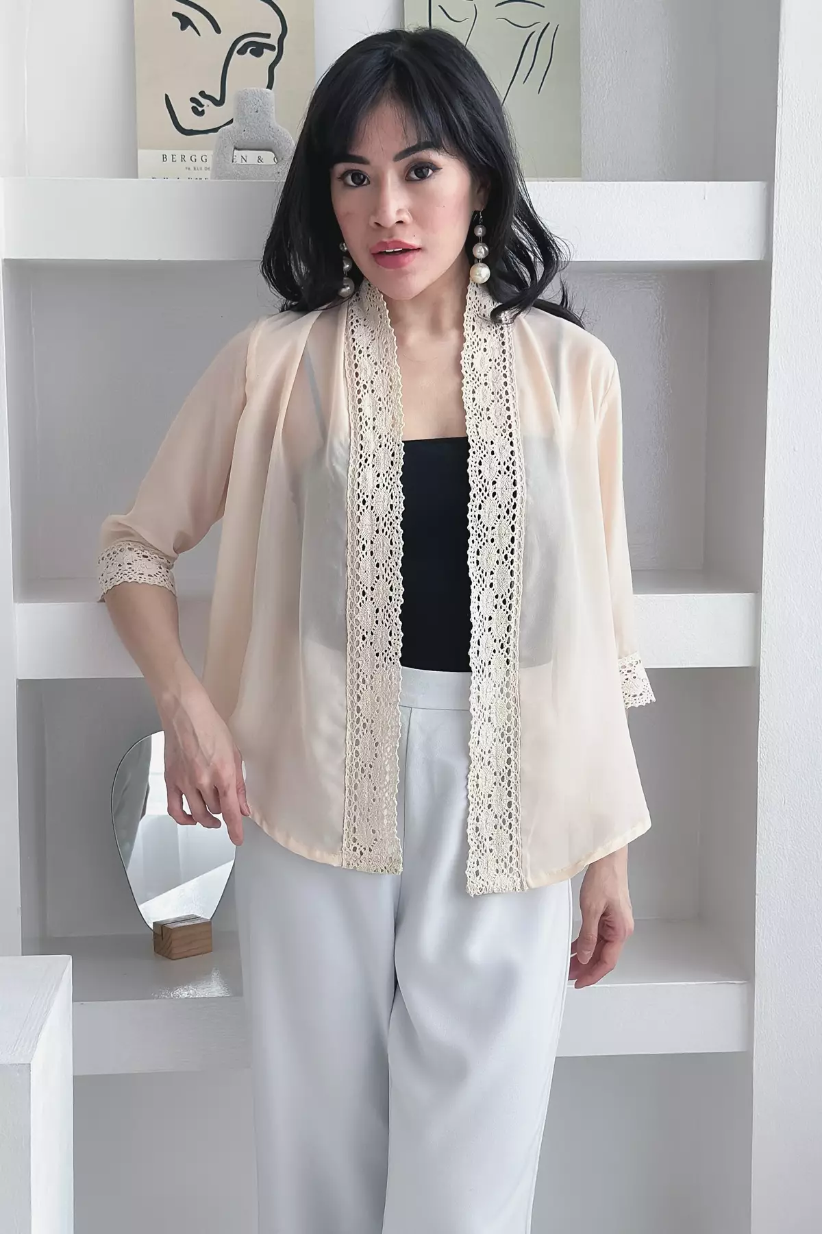 Hamiza Lace Outer Broken White Outer