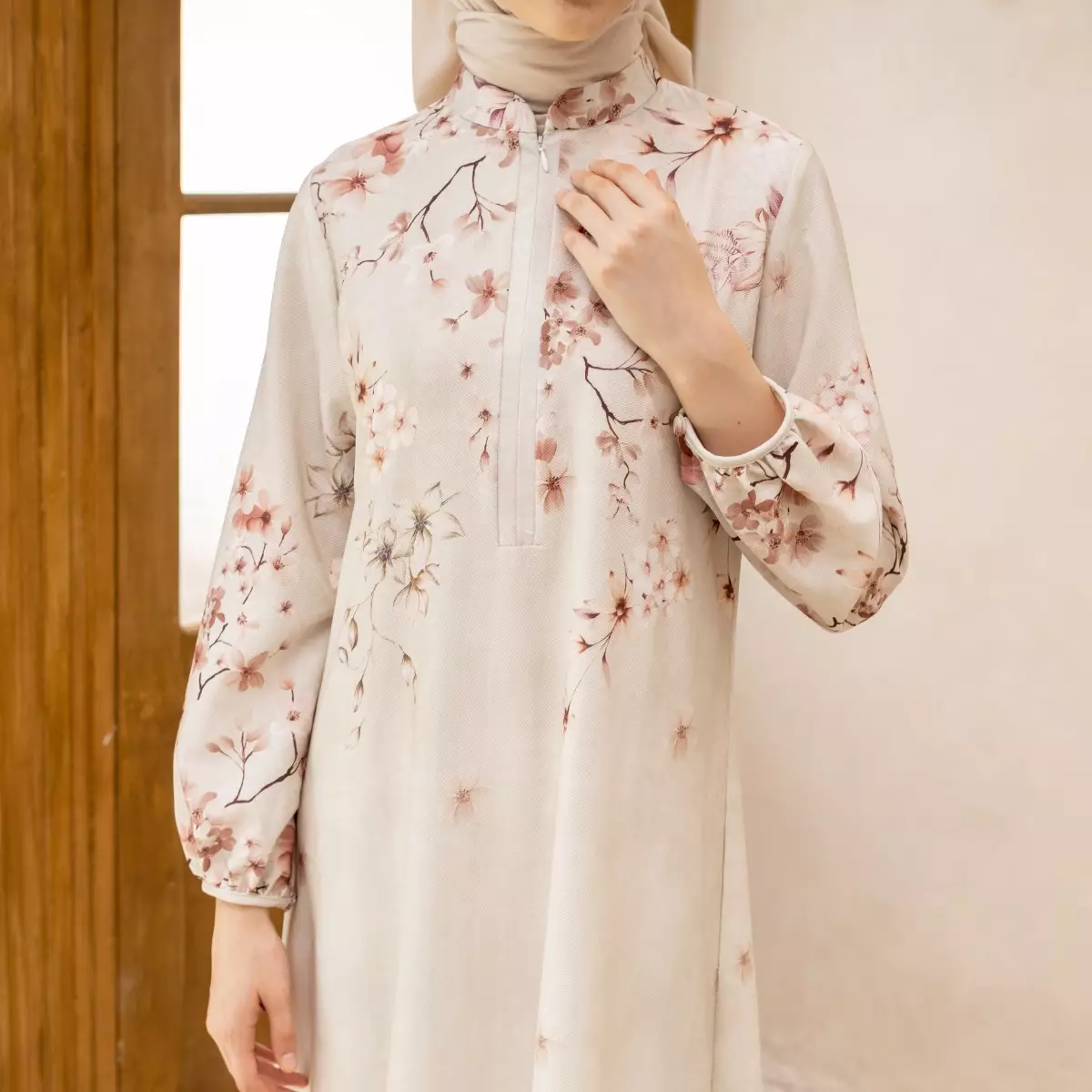 EPC Gamis Camelia - Whisper White - Serenity Bloom Series