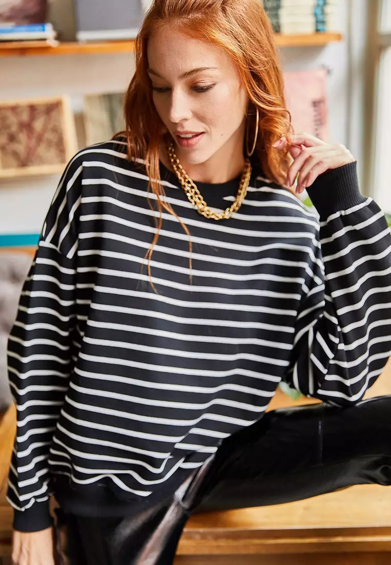 Striped Basic Soft Textured Loose Sweatshirt