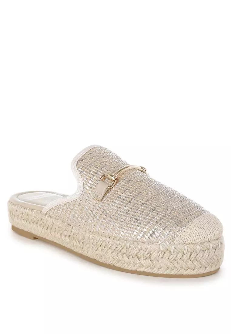 米色馬銜扣裝飾拉菲草穆勒鞋