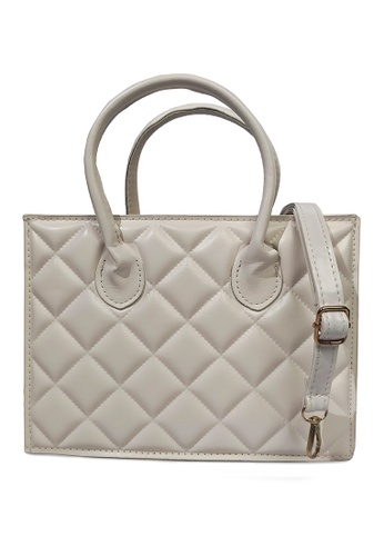 London Rag white Quilted Structure Hand Bag in Off White 5CB56AC8694785GS_1