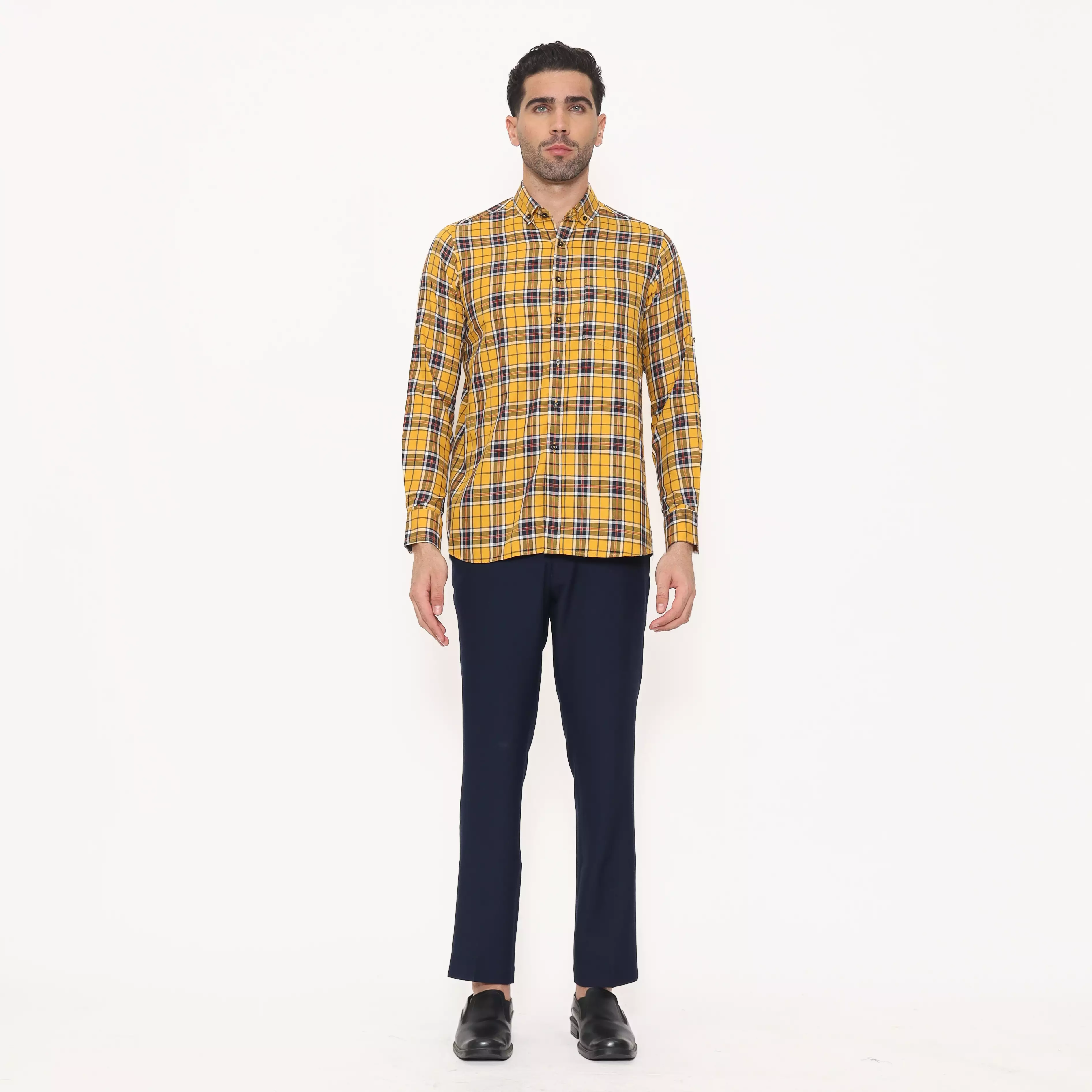 Schoeller Kemeja Pria Lengan Panjang Motif Kotak-Kotak – Elliot