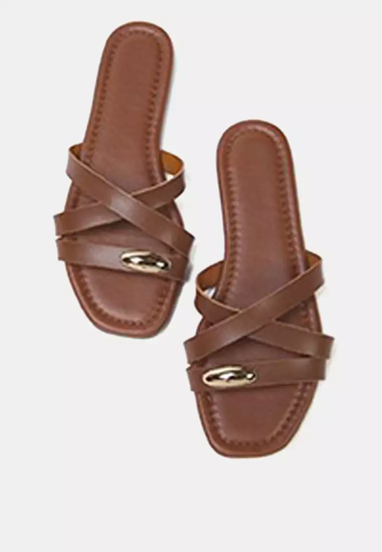 Tan Metal Decorated Cross Banded Flat Women's Stylish Slippers Takss25Te00046