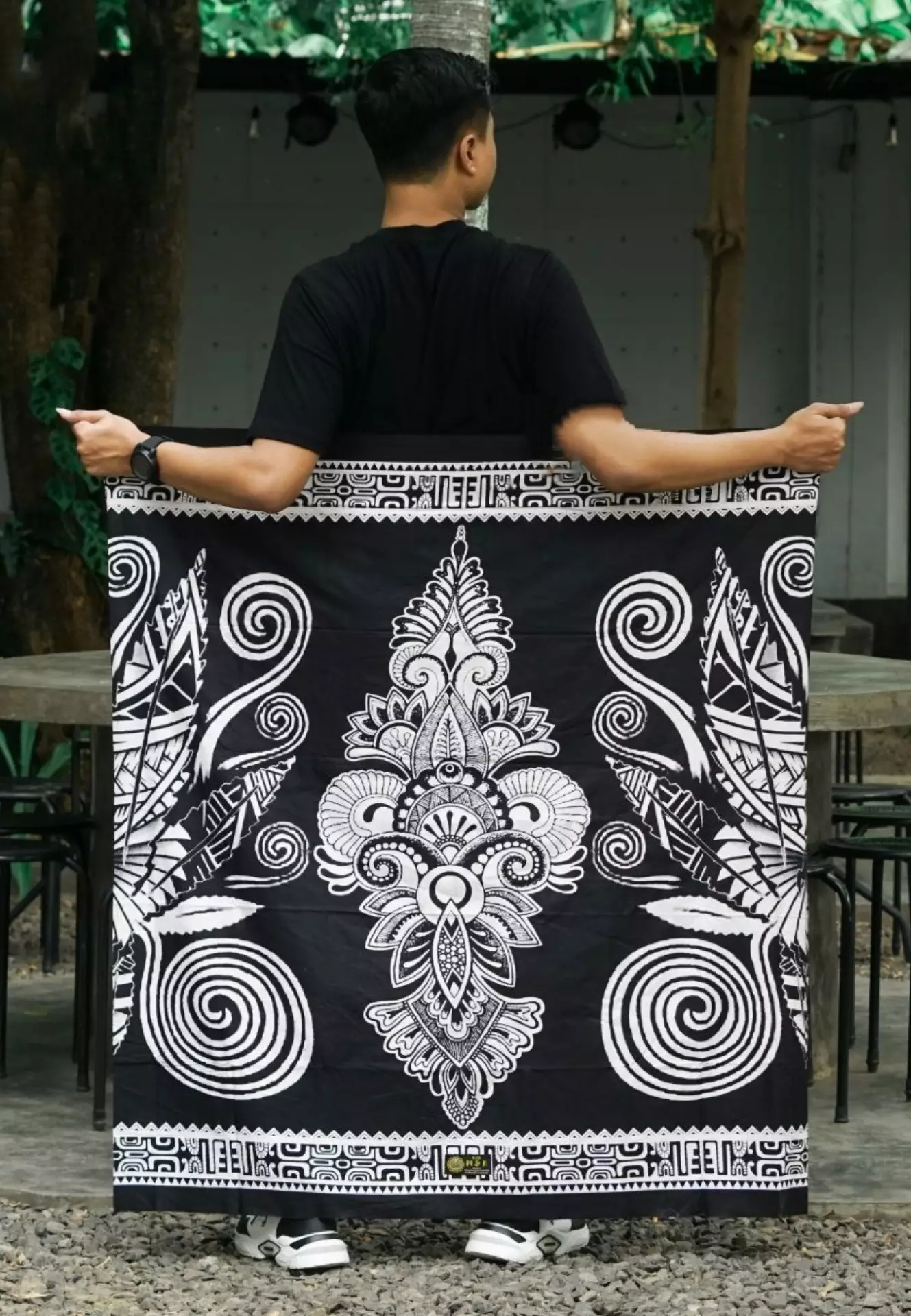 Sarung Batik Prakusheno Hitam Putih Premium MR