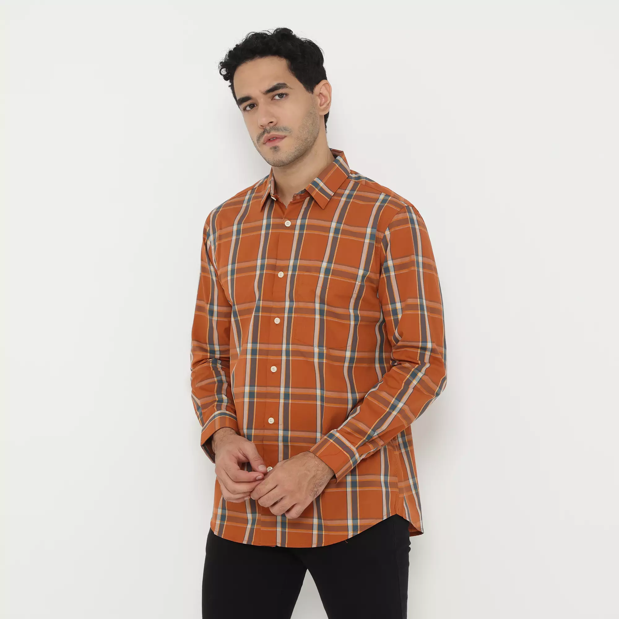 Platini Kemeja Pria Motif Kotak Lengan Panjang 76606