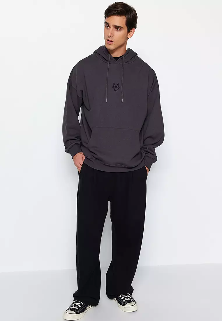 Wolf Embroidered Hooded Sweatshirt