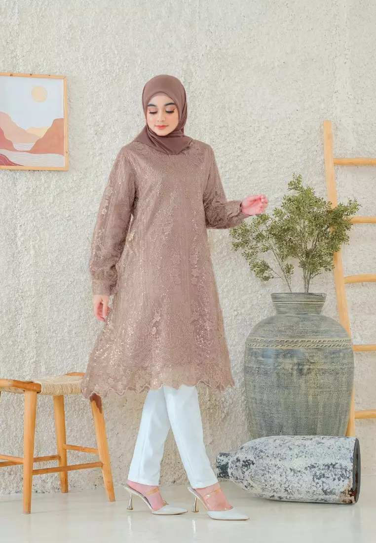 Tunic Cream Brokat Long Sleeve By Brilliant Girl