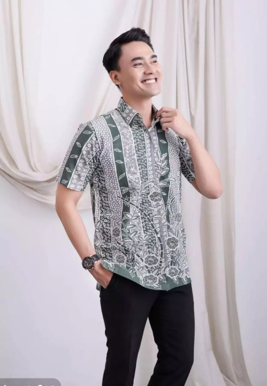 Fellinda Abu Army Kemeja Batik Pria Premium Elegant Lengan Pendek B.K