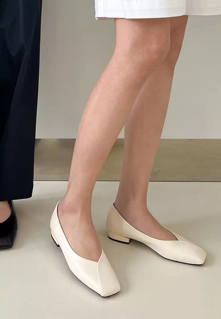 Della Square Flats (2cm) - Ivory