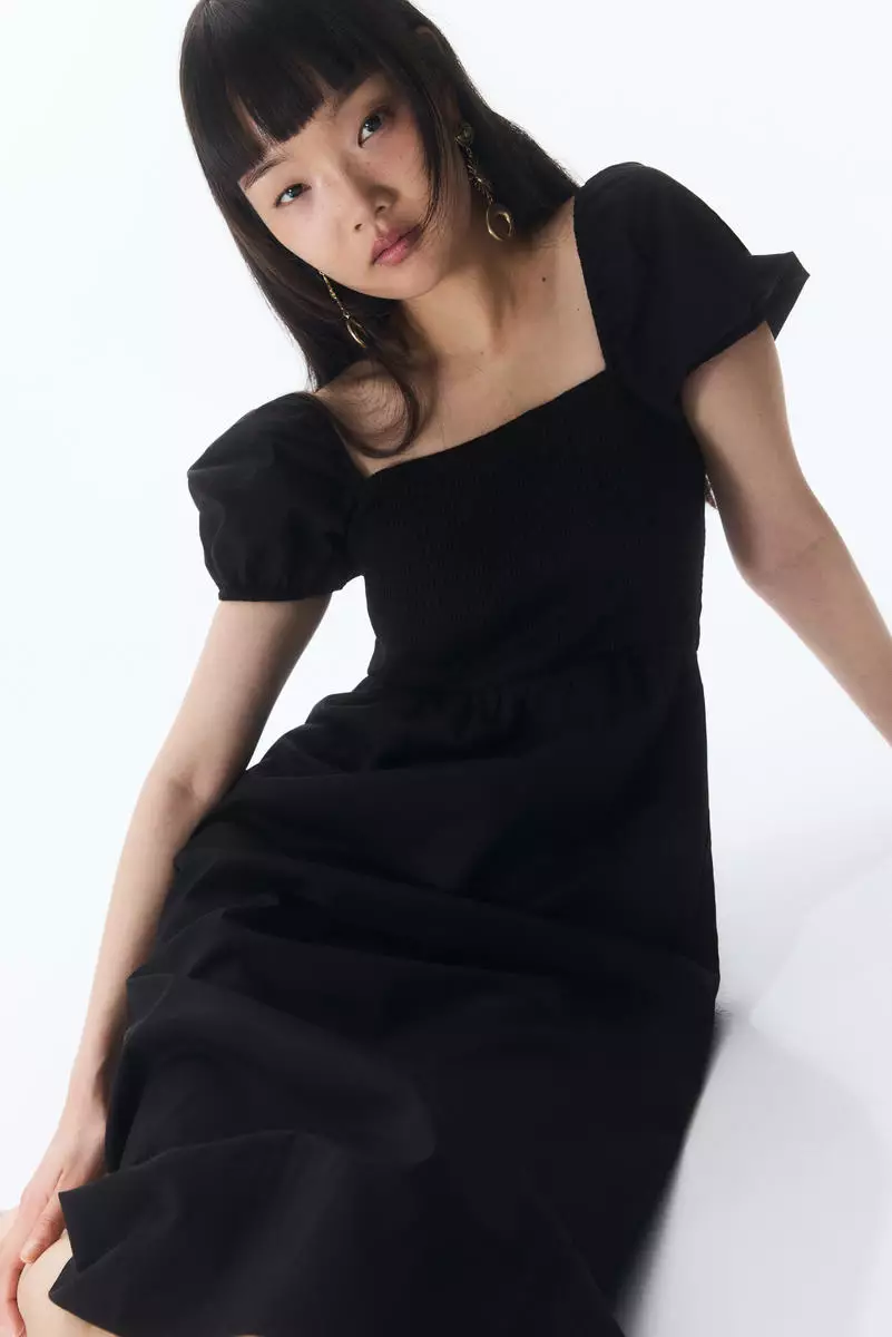 Puff-sleeved cotton dress