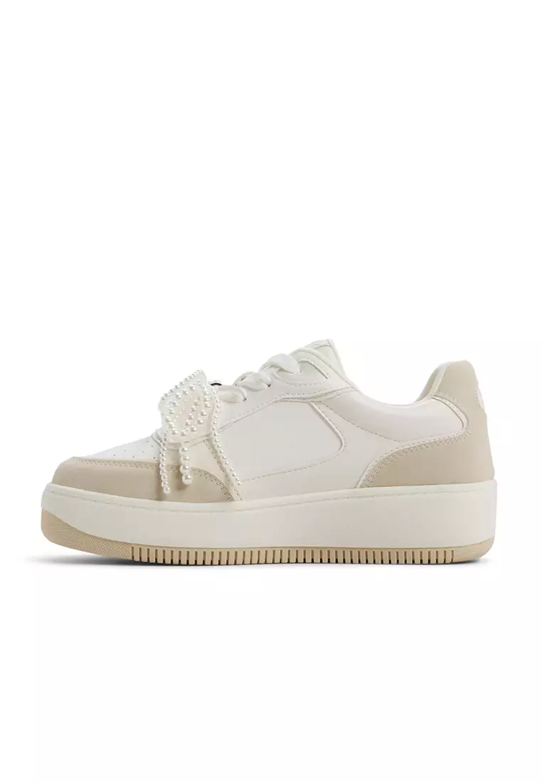 Freshy Low-Top Sneakers