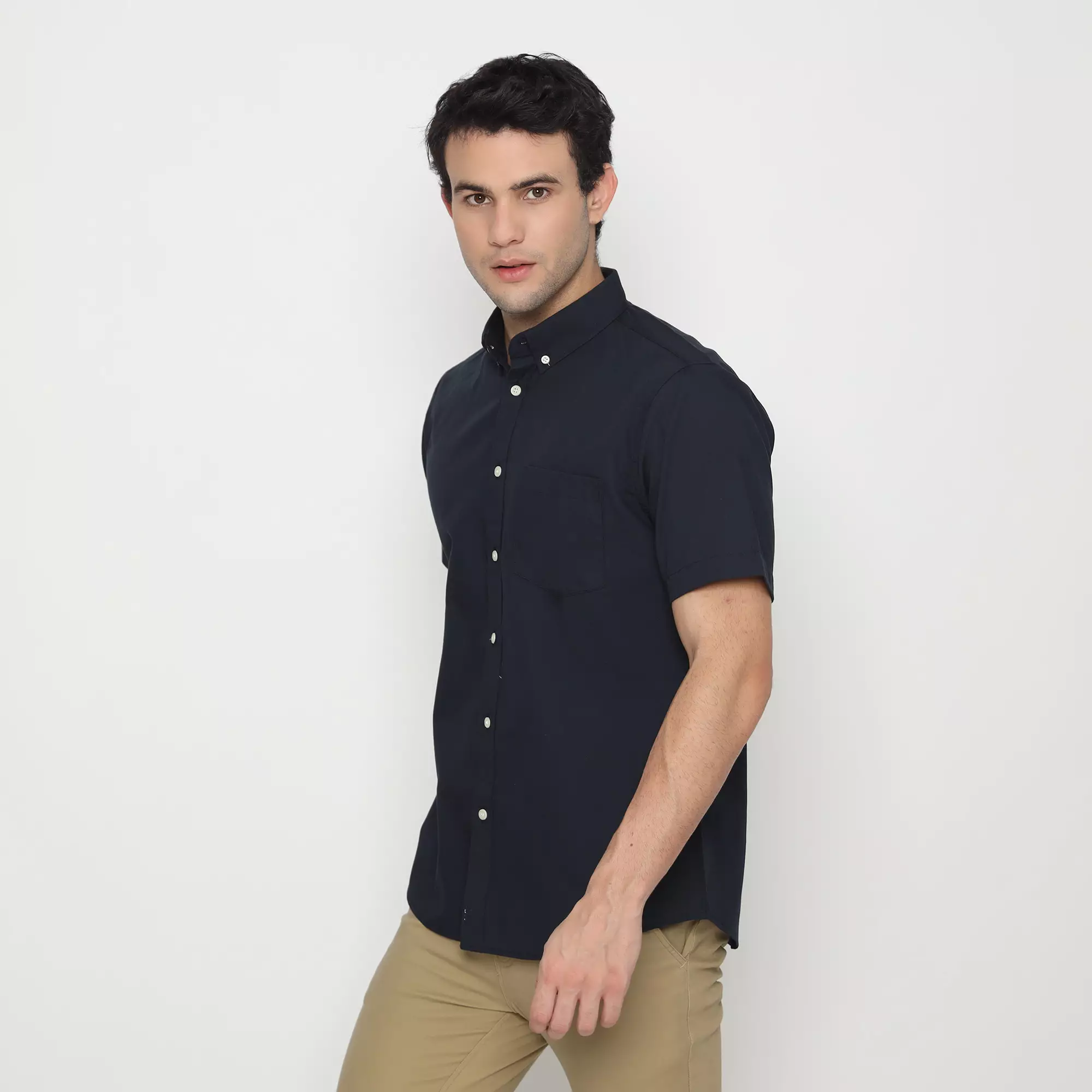 Platini Kemeja Pria Polos Pendek Katun Oxford Biru Tua 1069 (KANCING PUTIH)