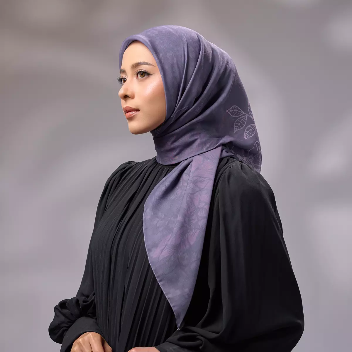 ZM Zaskia Mecca - New Jola Purple Tasdia Voal Scarf Kerudung Segi Empat Wangi Water Splash Ultra Sonic