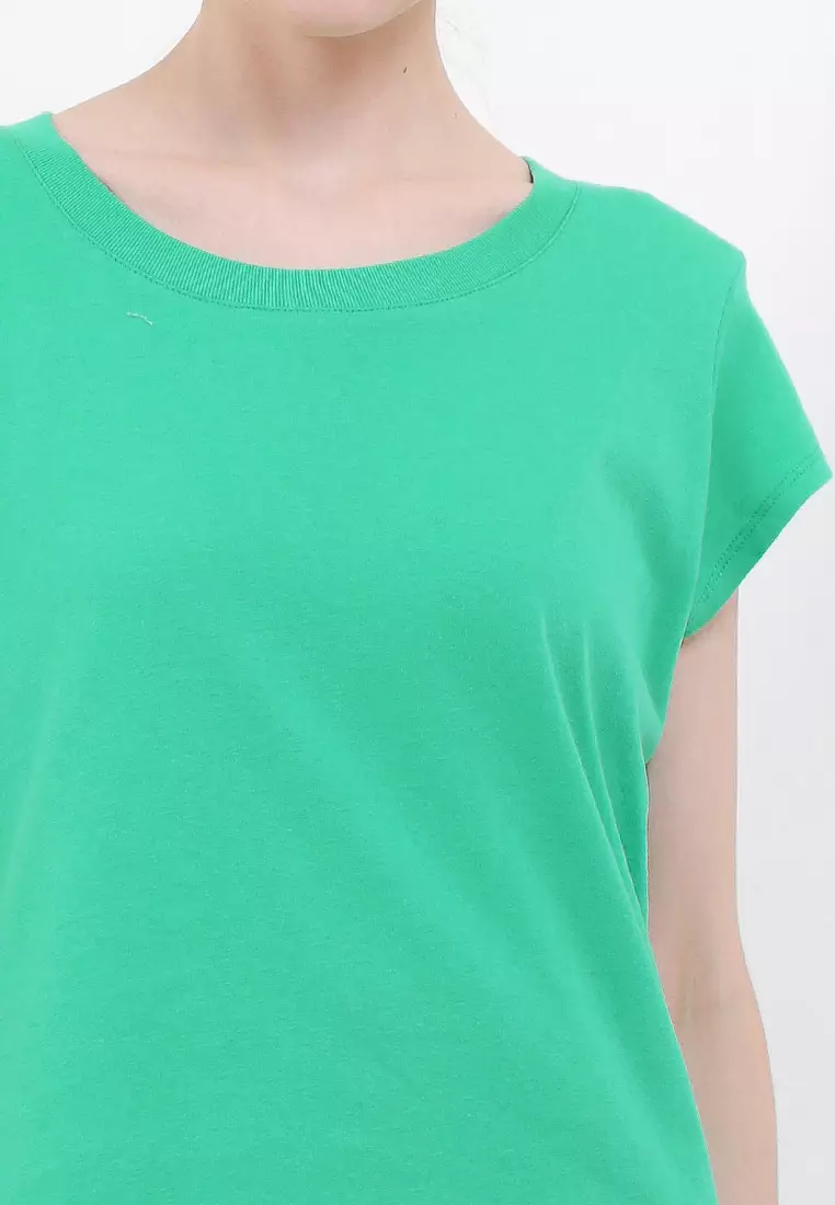 Basic Round Scoop Neck T-Shirt