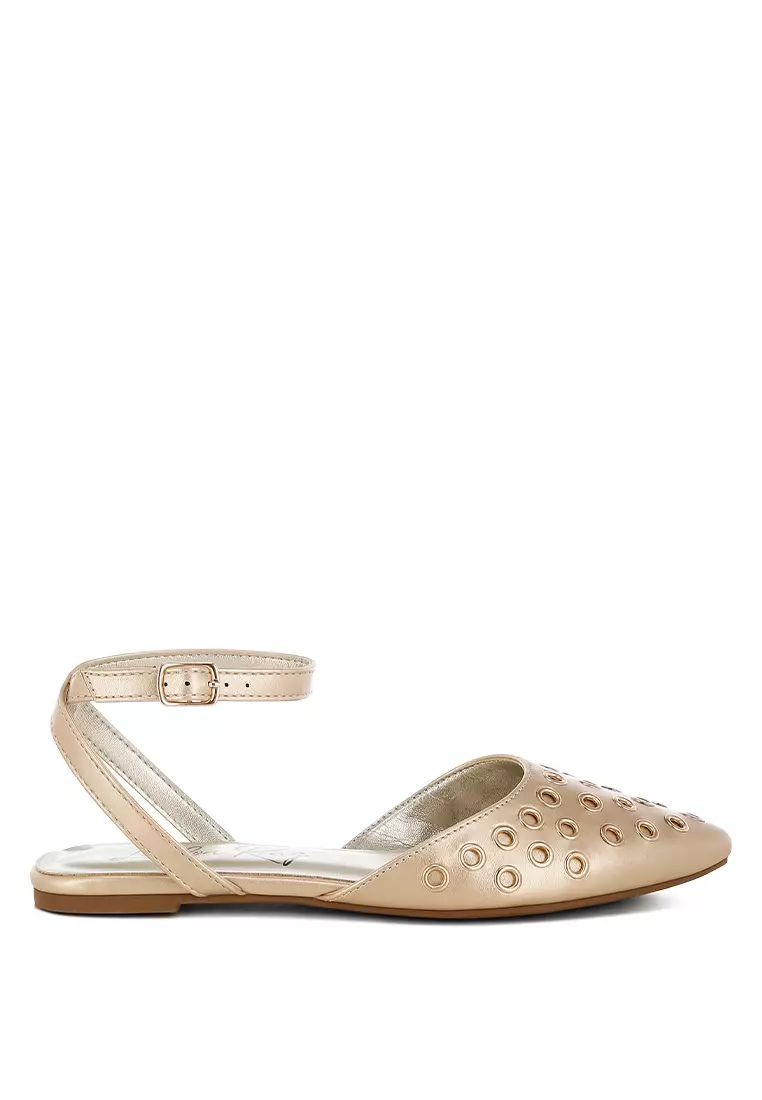 Metallic Eyelet Detail Flat Sandals In Gold