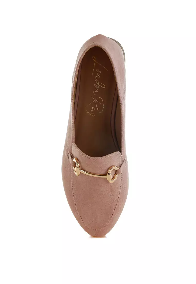 Sepatu Loafer Datar Hias Horsebit dalam Warna Pink