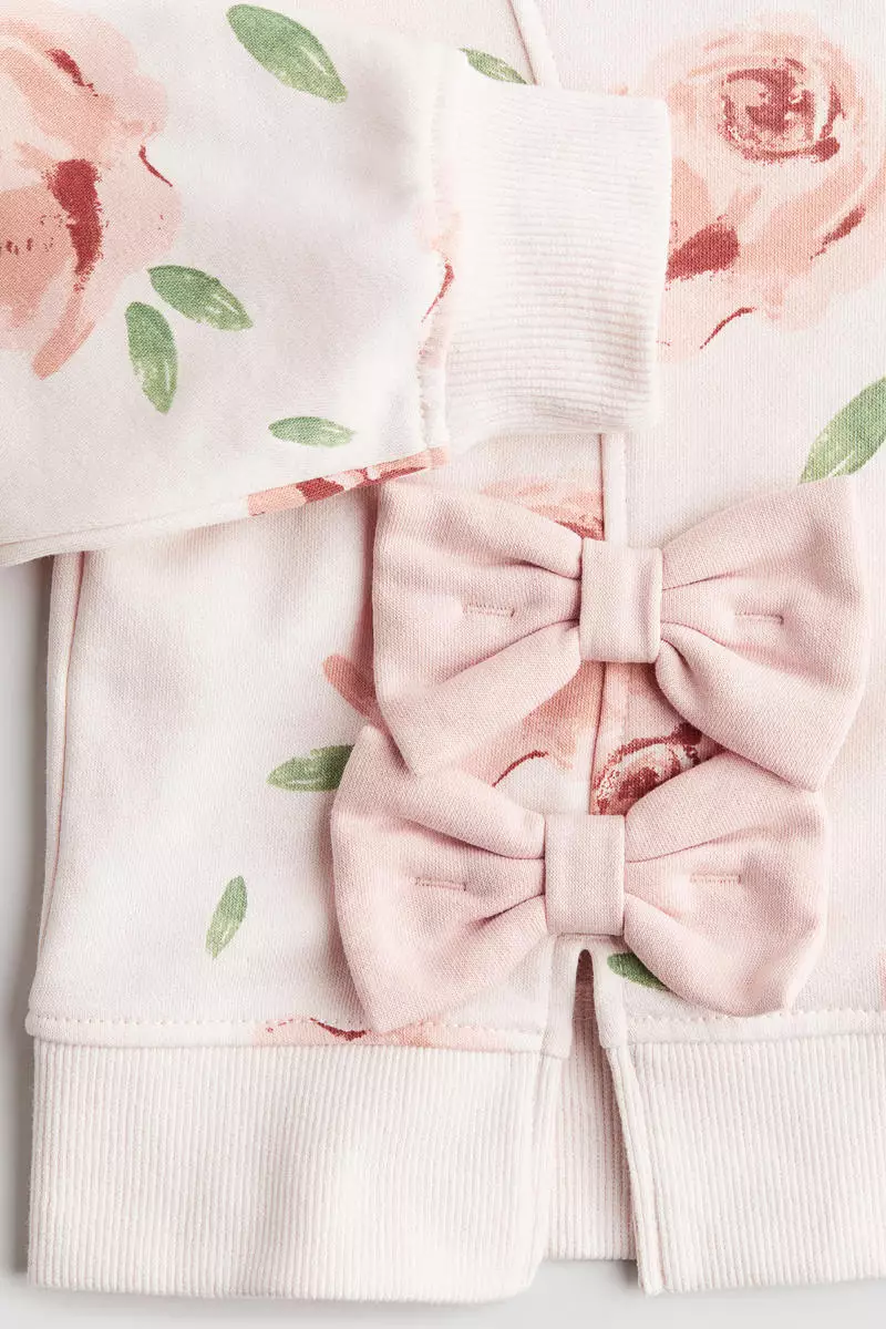 2-piece top and skirt set