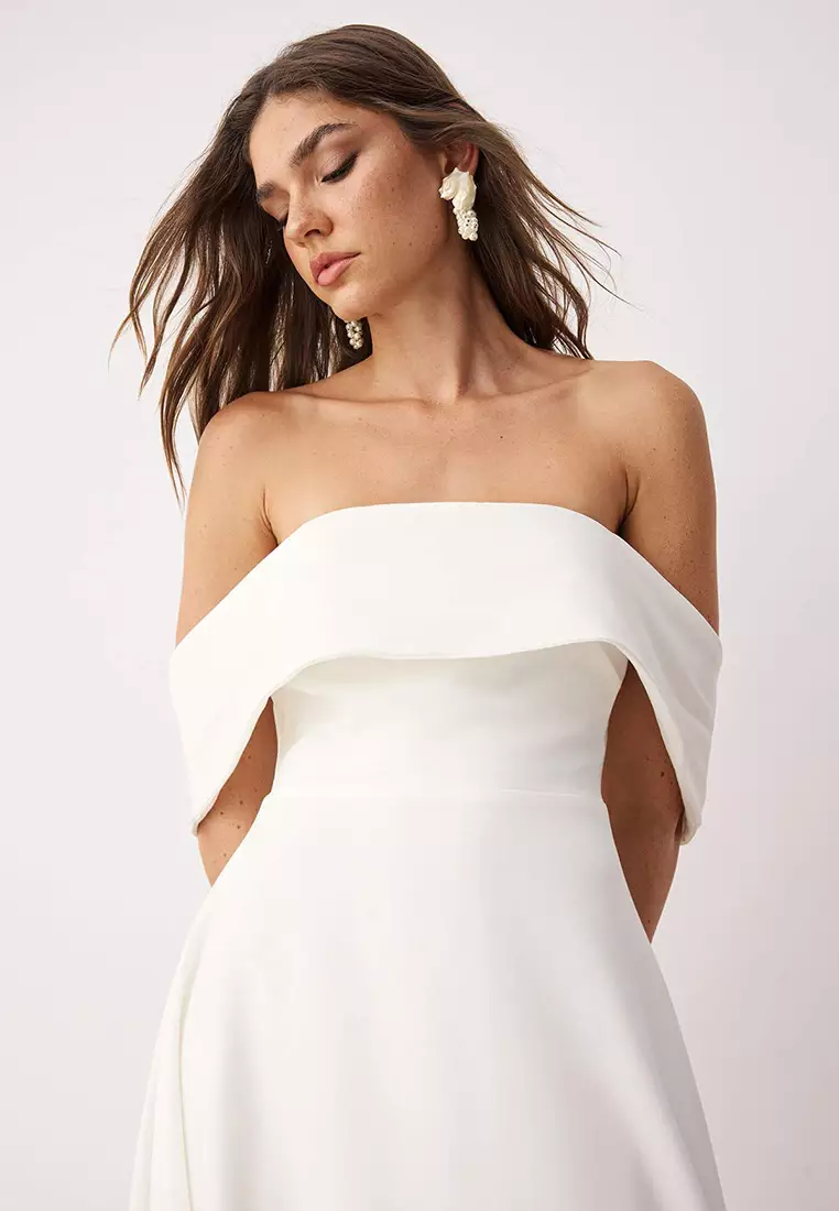 White Neckline Detail A Line Stylish Evening Dress