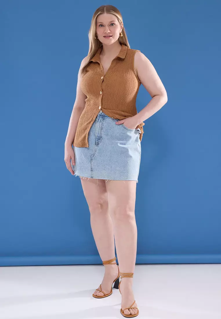 Cinnamon Polo Neck Textured Knitted Plus Size Blouse