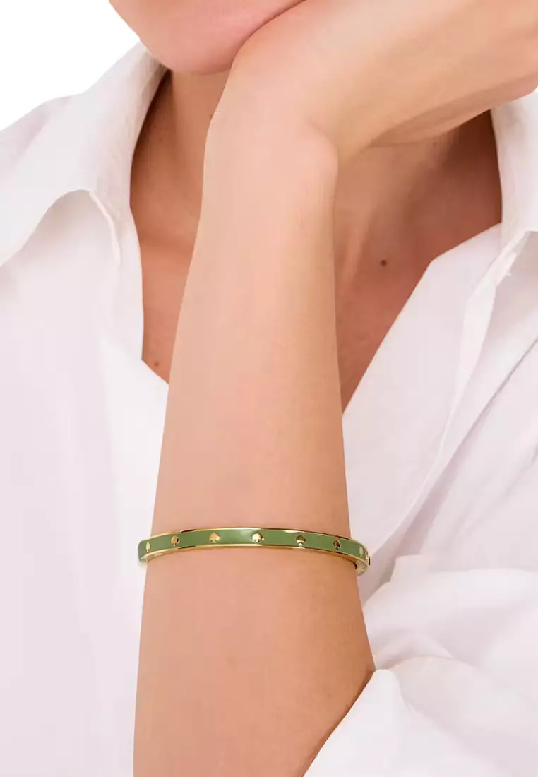 Spot the Spade Enamel Hinged Bangle Bracelet - Cedar Stand KJ727