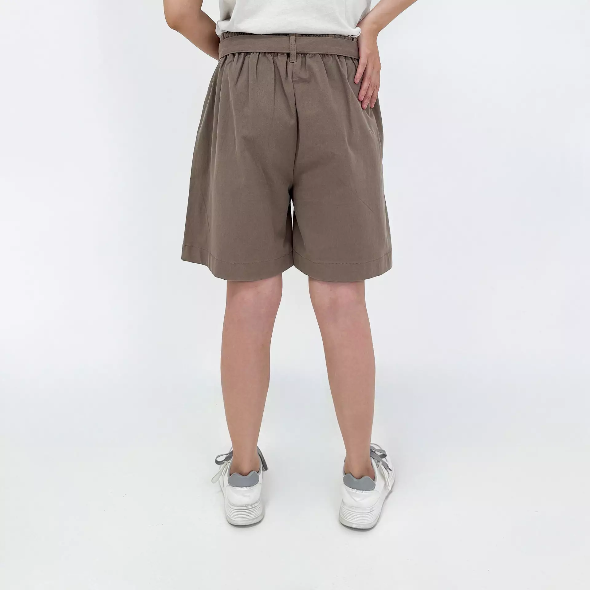 Audrey Twill Short Pants - Celana Pendek Santai Wanita COKLAT