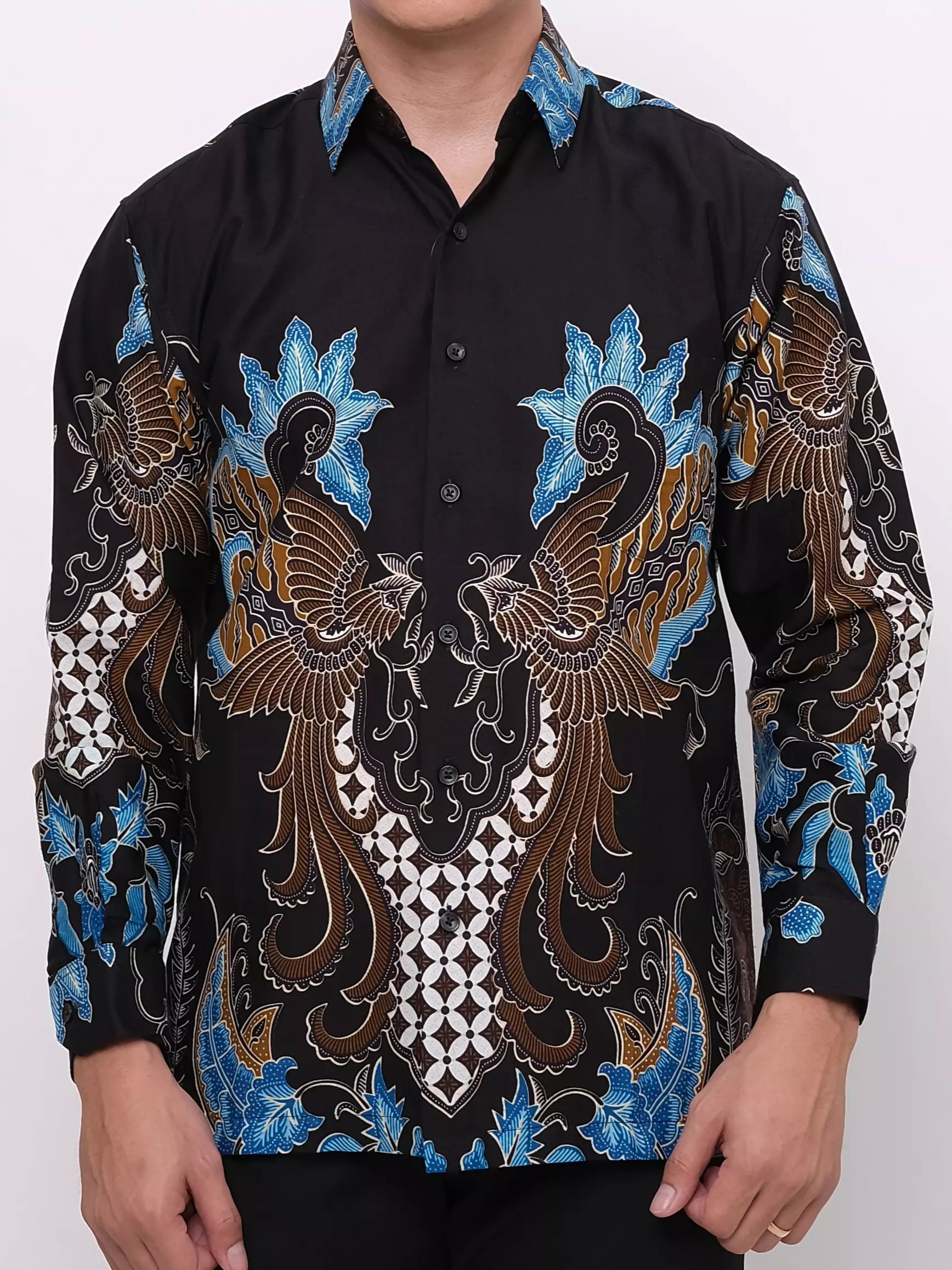 Andre Michel Kemeja Batik Lengan Panjang Hitam Biru 16737