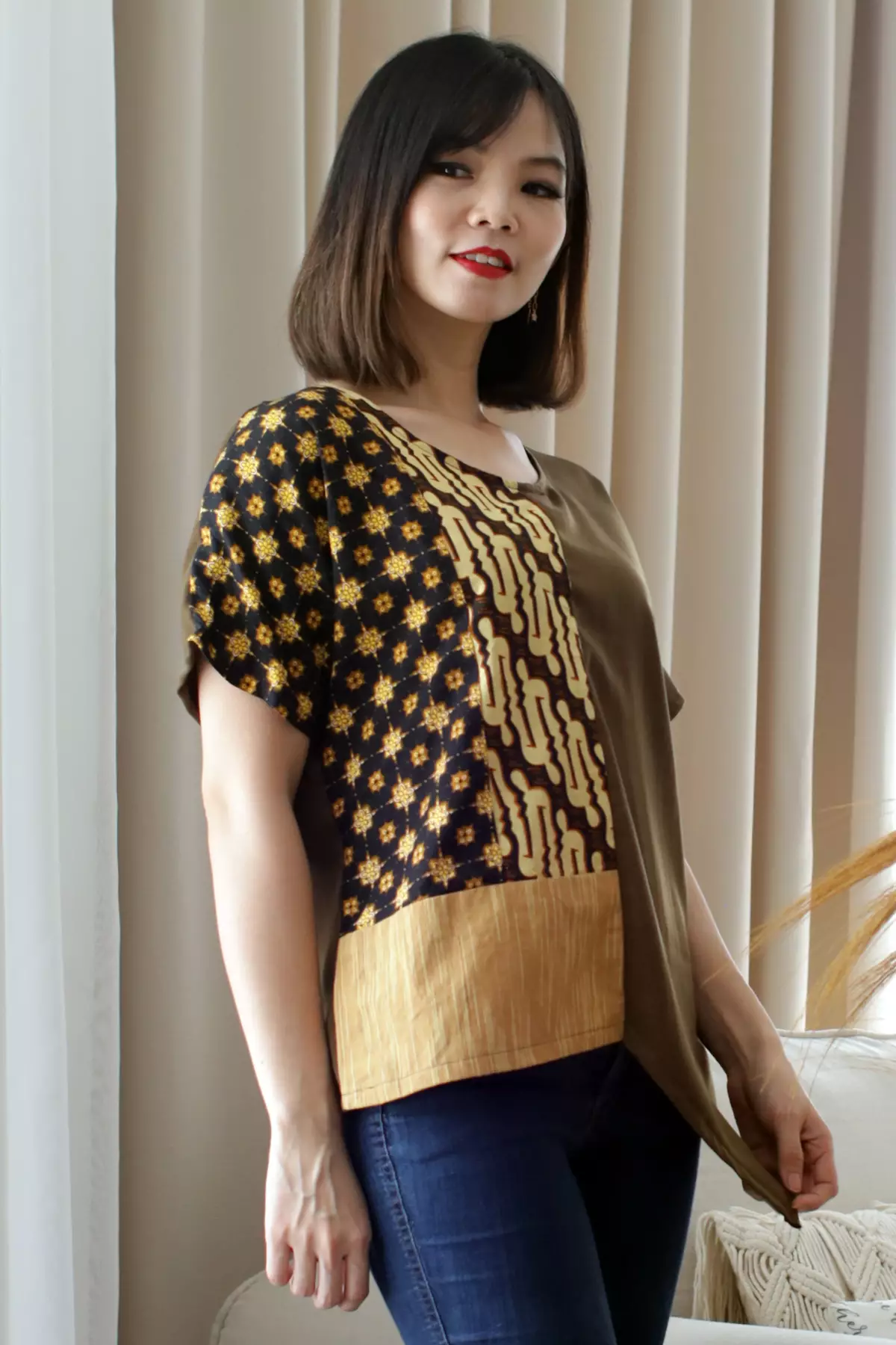 Dianti Patchwork Sogan Batik Blouse