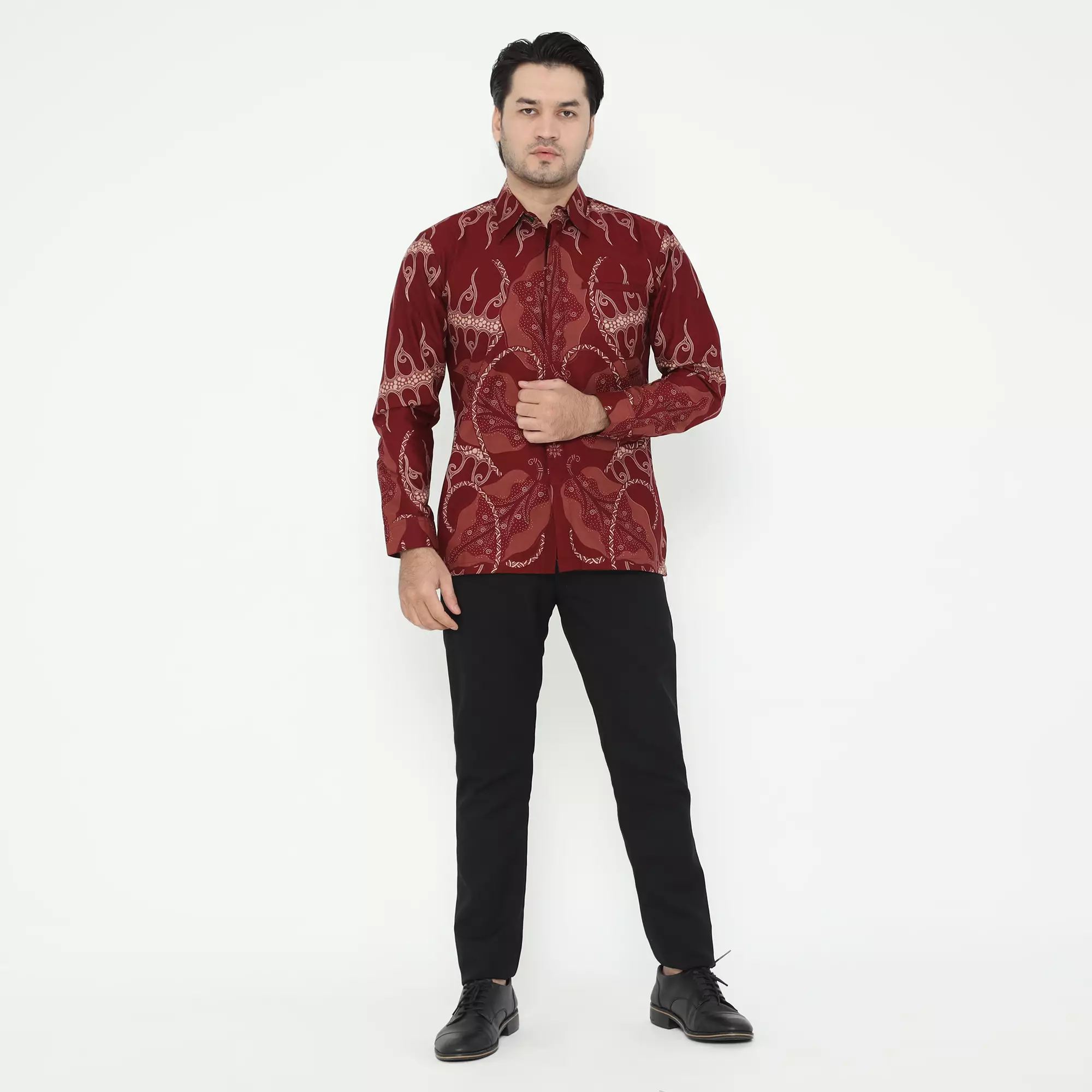 Kemeja Batik Motif Laksmi Lengan Panjang Batik Tulis Slimfit Warna Red