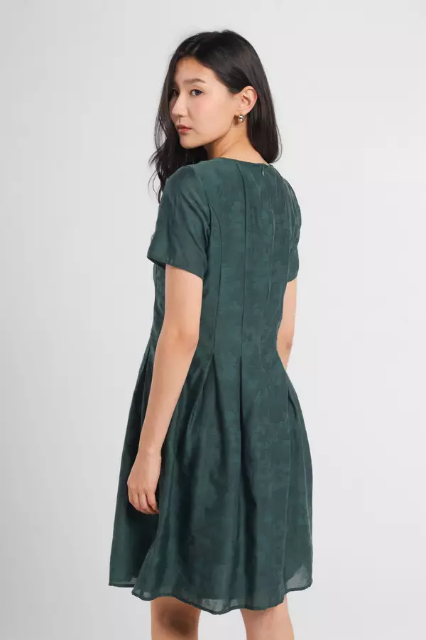 Minimal x Marsha Aruan - Beyle - Fit & Flare Dress - Green Warna Green