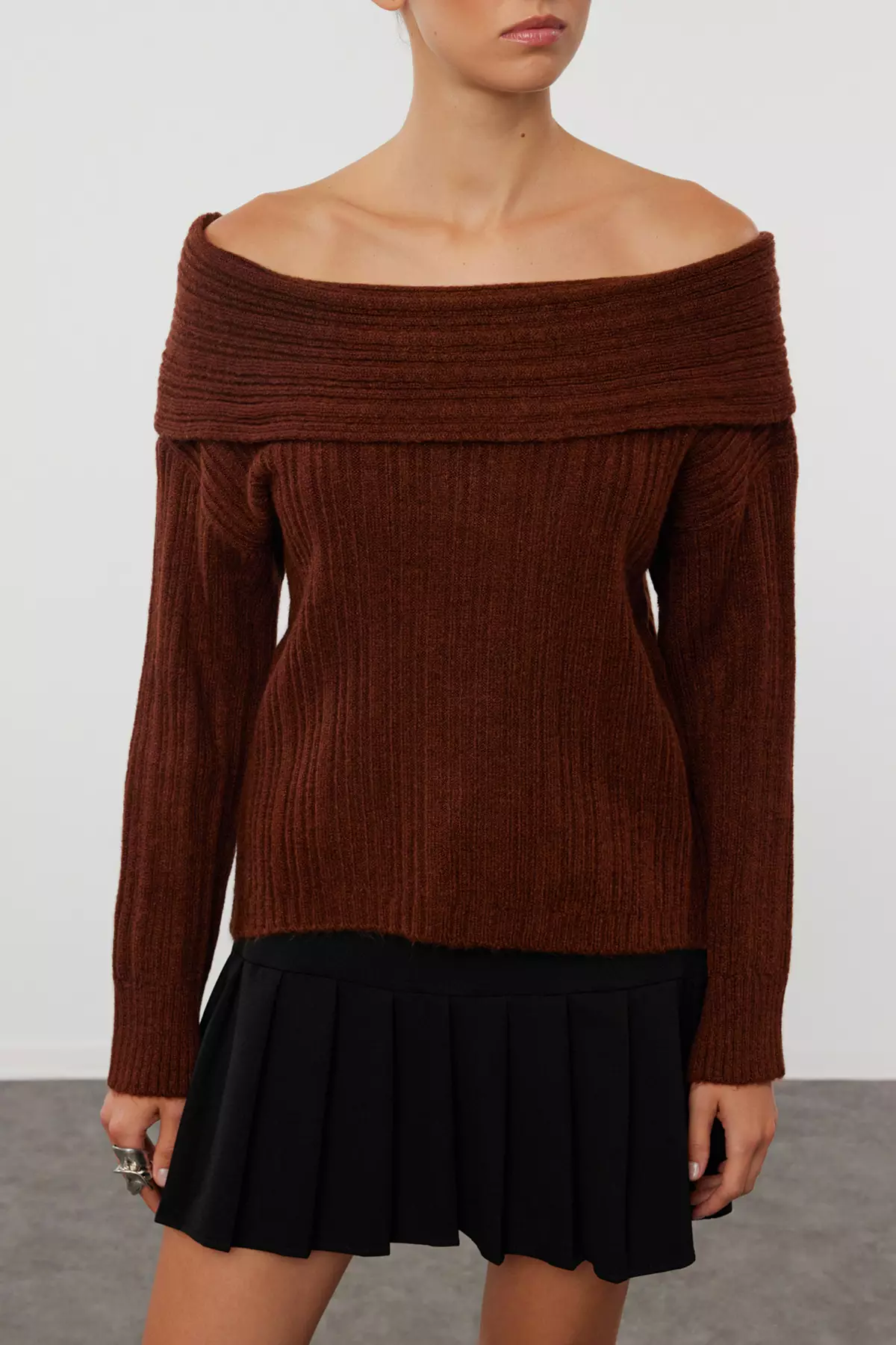 Brown Soft Textured Carmen Collar Knitwear Sweater TWOAW25KZ00076
