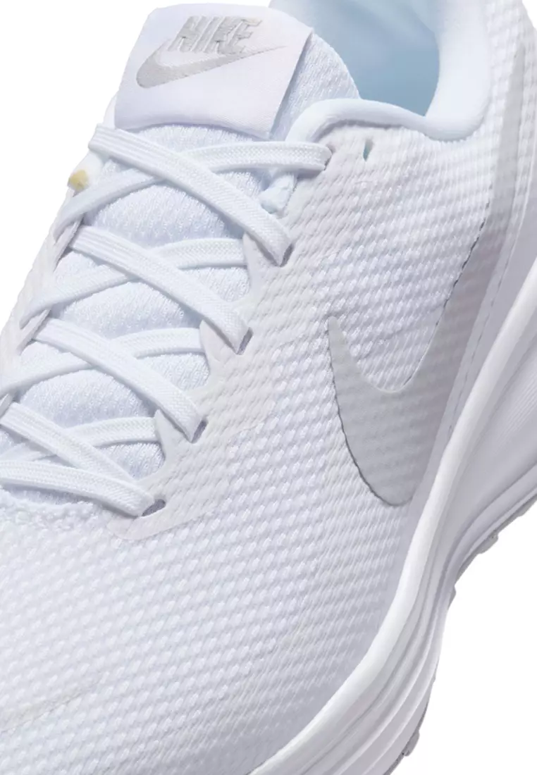 Revolution 8 Road Running Shoes