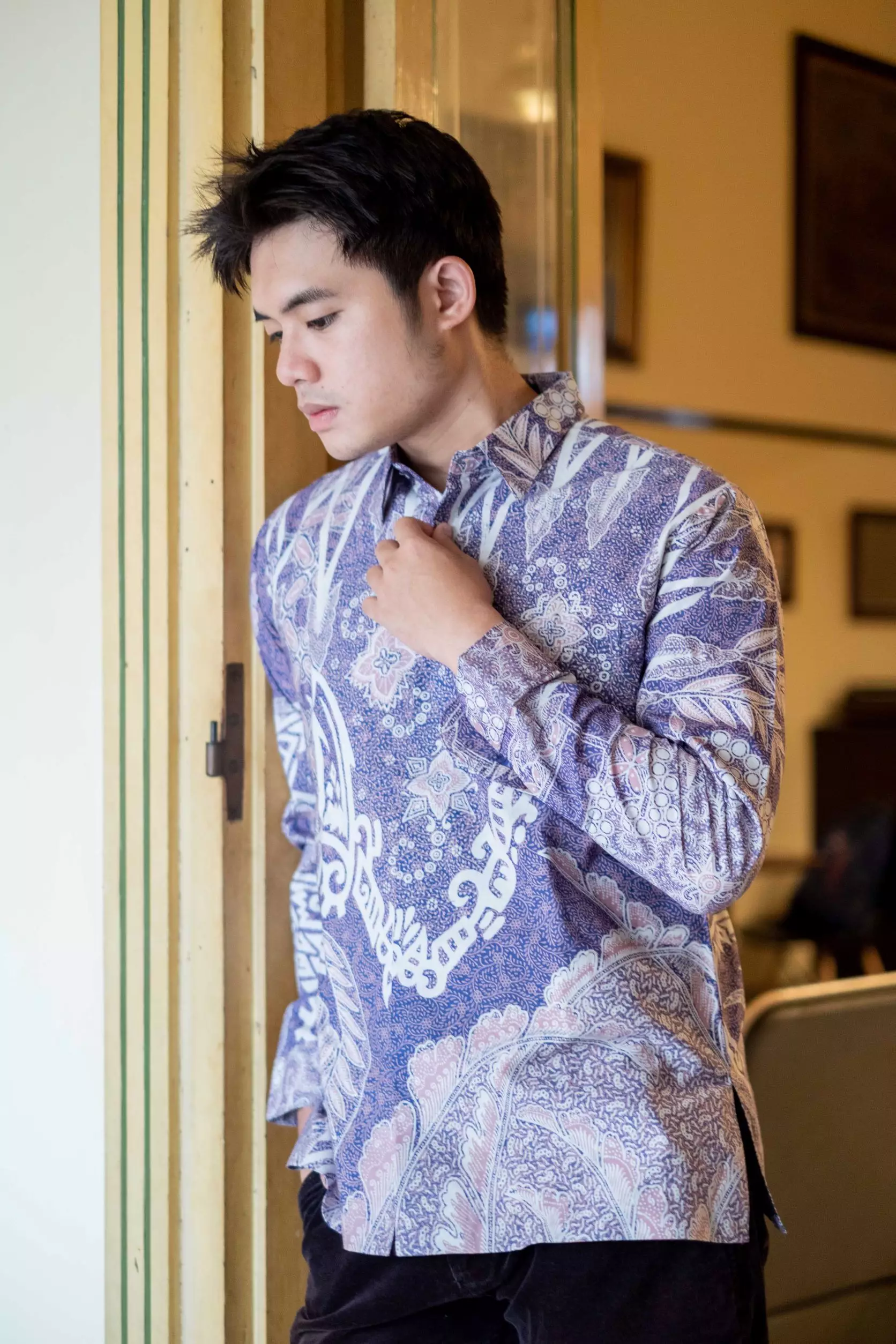 Kemeja Bhadrika Lengan Panjang Reguler