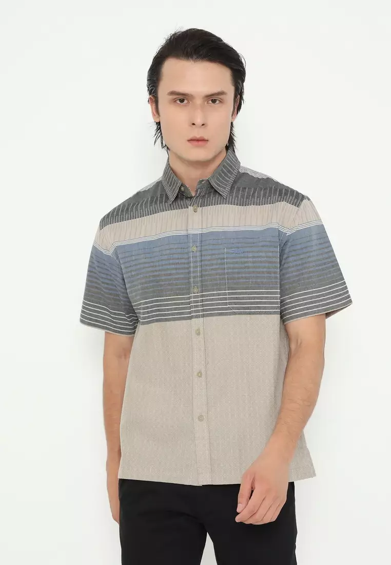 POLICE Kemeja Border Printing Regular Fit Pria