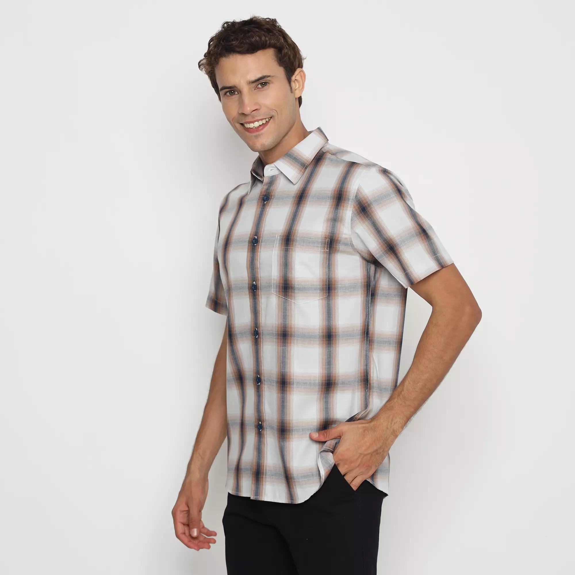 (Special Price) Platini Kemeja Motif Kotak Pria Lengan Pendek Katun Abu 73452