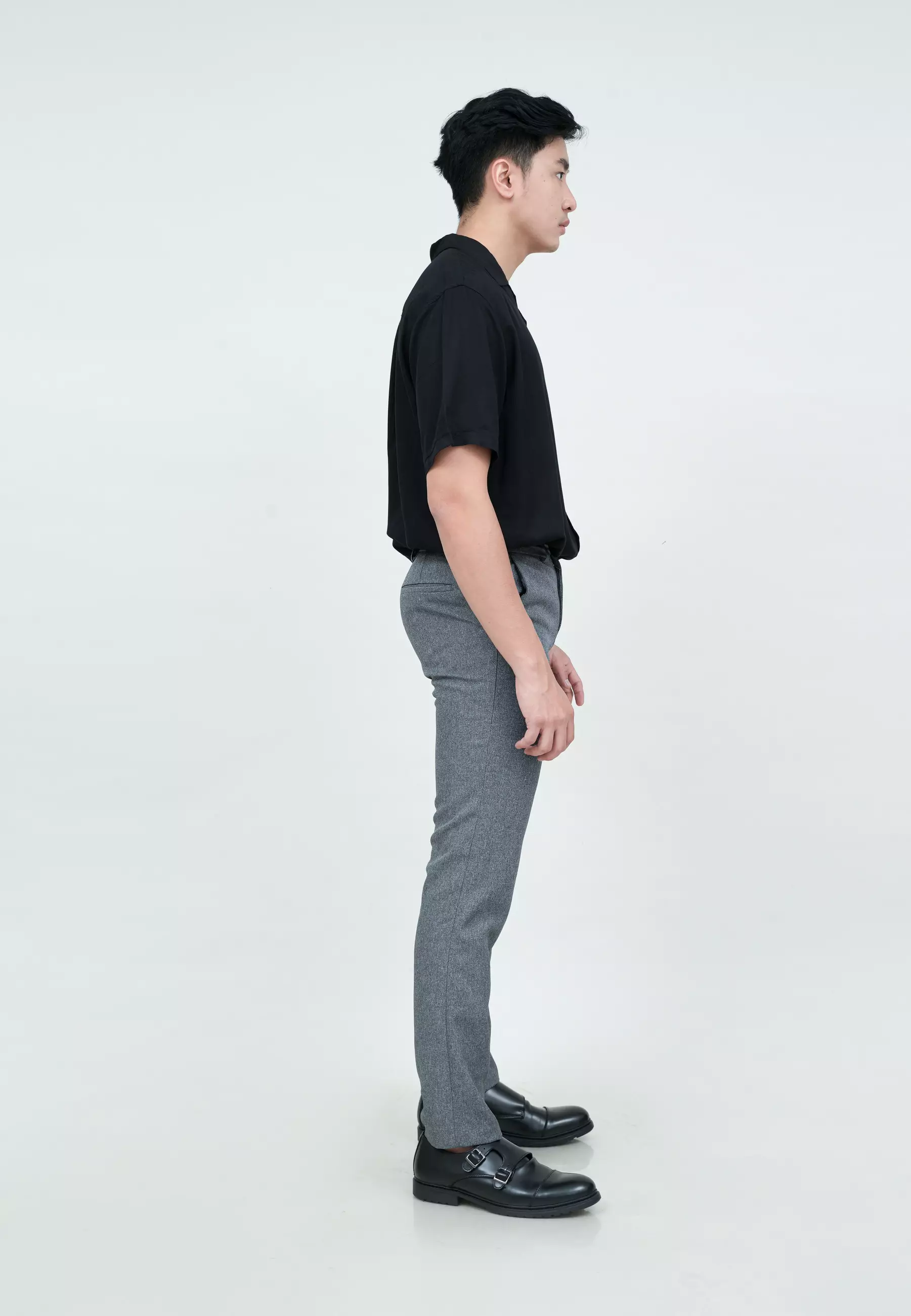 Houseofcuff Kemeja Bowling Lengan Pendek Rayon Shirt Hitam