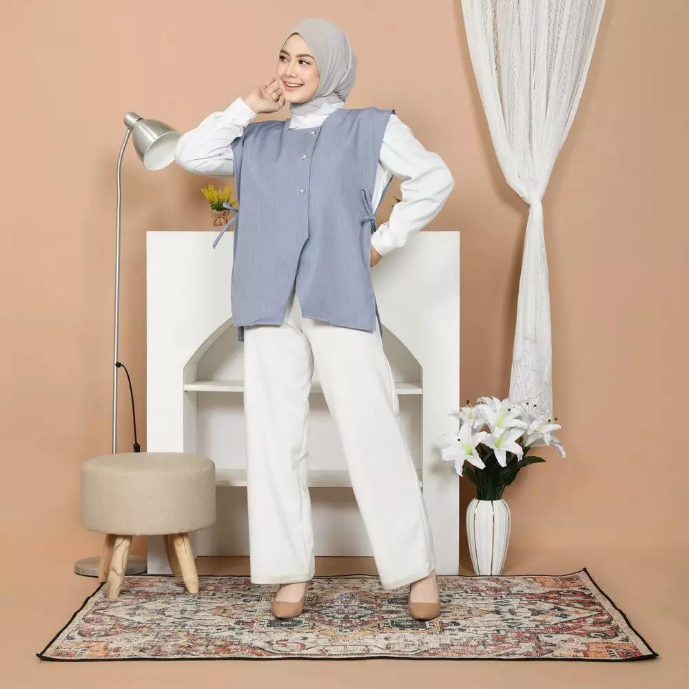 Devara Vest - Powder Gray M19548 R87S3