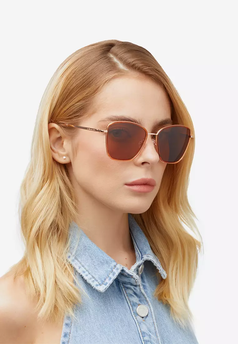 HAWKERS POLARIZED Sand Brown CHILL Sunglasses for Men and Women, Unisex. UV400 Protection. Official Product designed in Spain