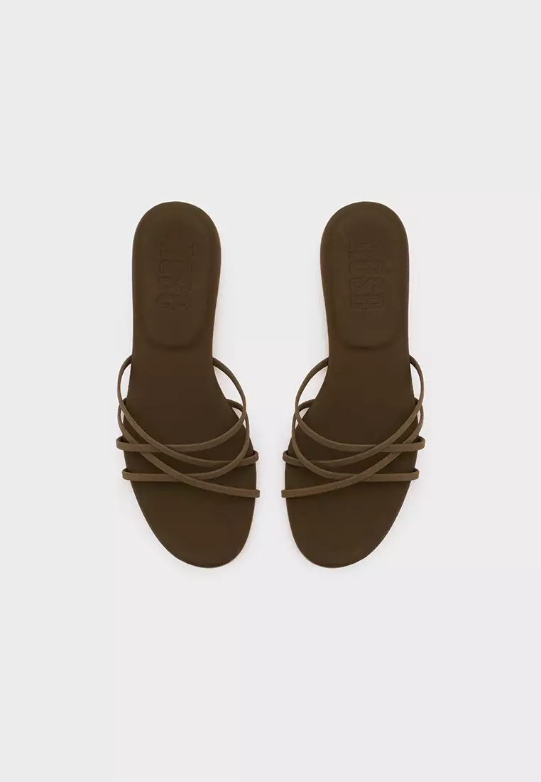 MULTI-STRAP FLAT SLIDES WITH CLOUDFOAM INSOLE